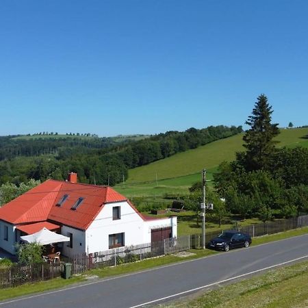 Dum Nedaleko Resovskych Vodopadu Villa Tvrdkov ภายนอก รูปภาพ
