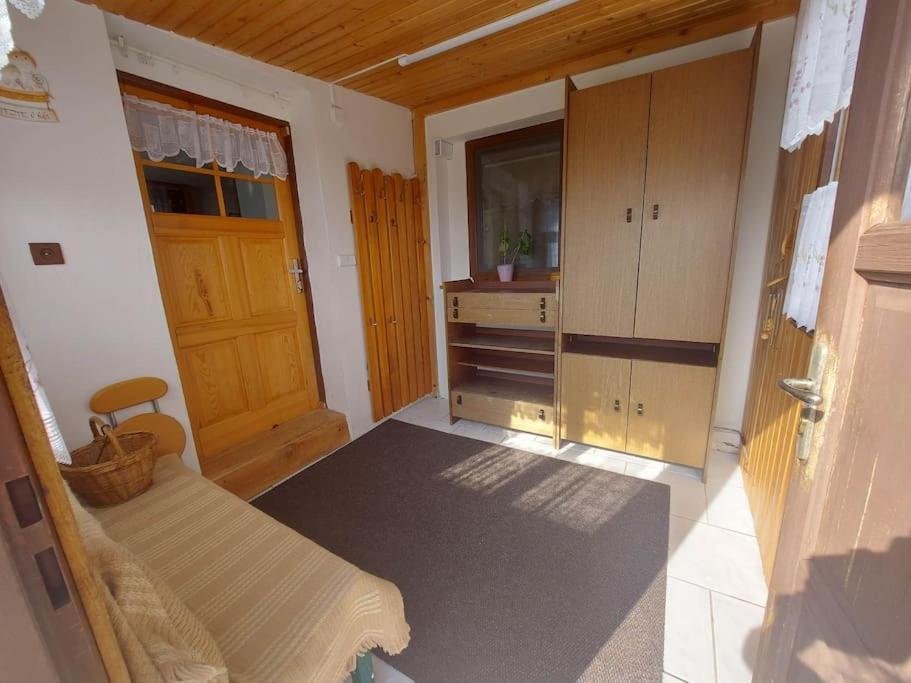 Dum Nedaleko Resovskych Vodopadu Villa Tvrdkov ภายนอก รูปภาพ